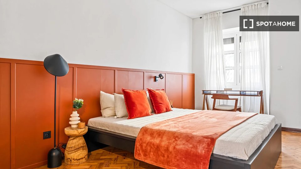Double room Lisbon, 7 beds — photo 10