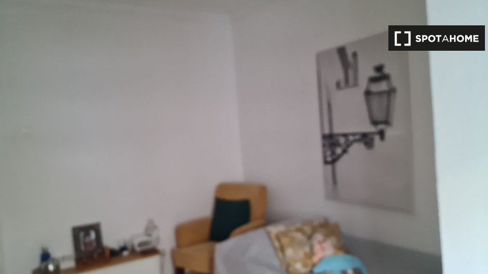 Apartment Lisbon, 2 beds, 80m² — photo 1