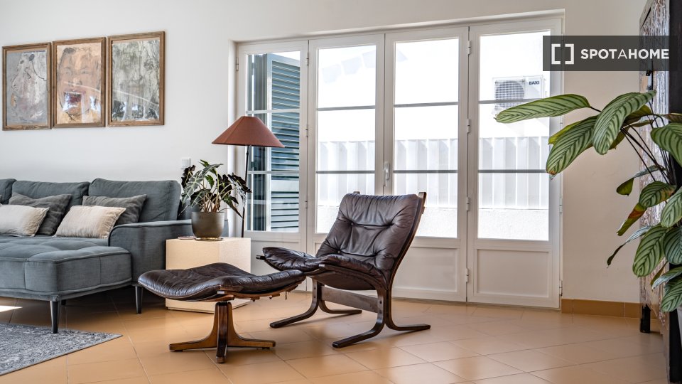 Apartment Lisbon, 3 beds — photo 14