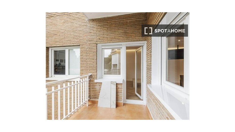 Apartment Madrid, 4 beds, 130m² — photo 6