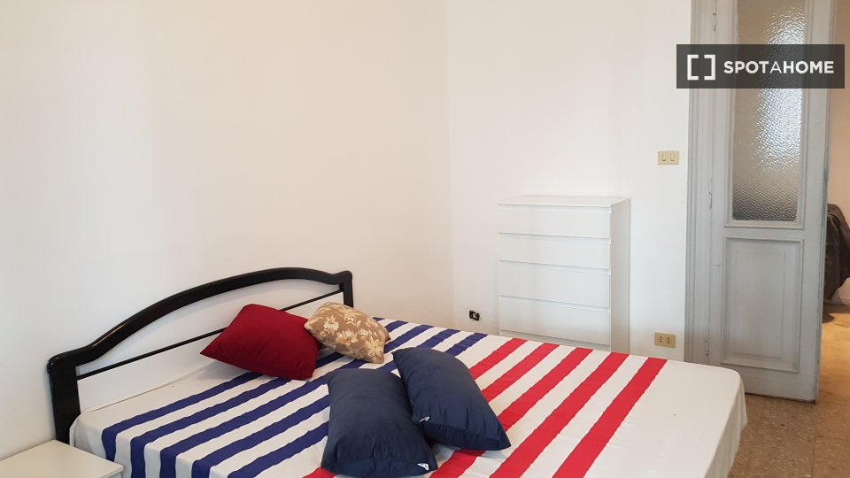 Double room Turin, 5 beds, 156m² — photo 4