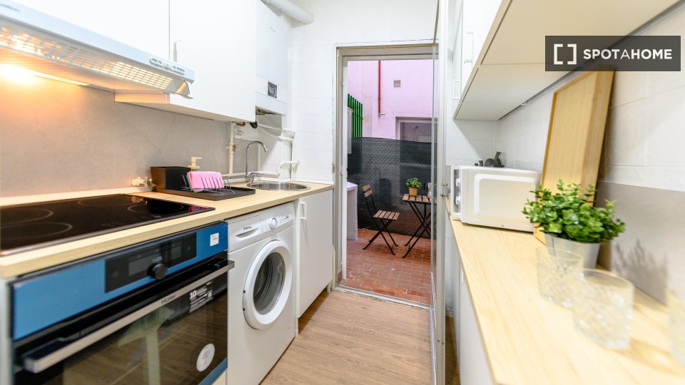 Double room Madrid, 4 beds — photo 14