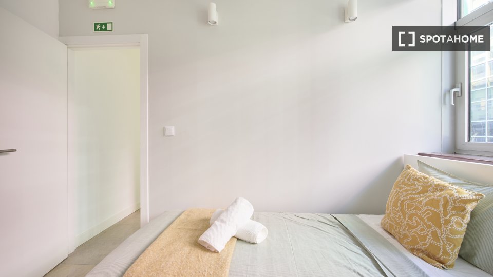 Double room Lisbon, 9 beds — photo 1