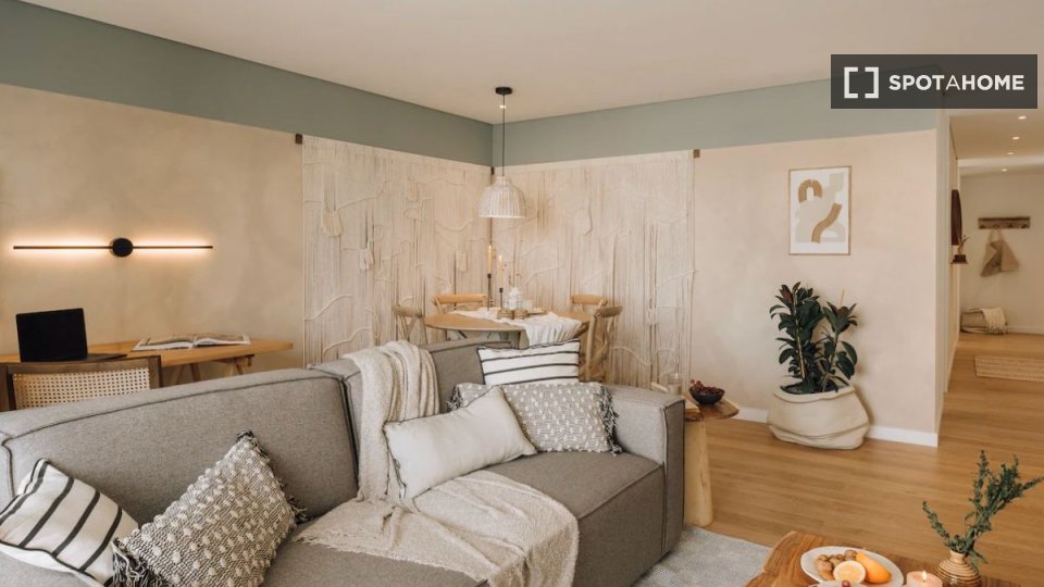 Apartment Lisbon, 2 beds — photo 19