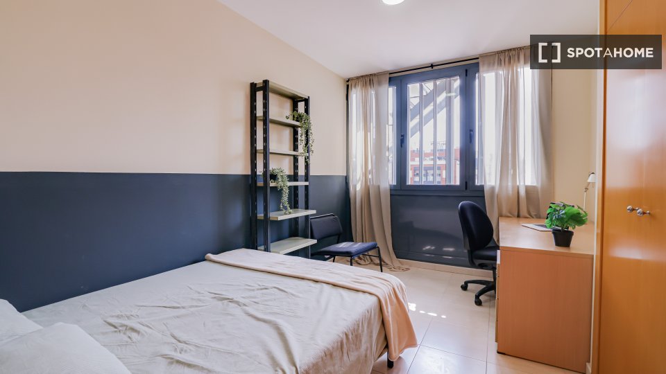 Double room Barcelona, 17 beds, 550m² — photo 4