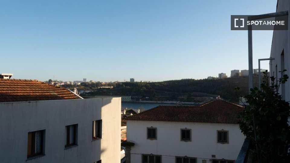 Double room Porto, 5 beds, 100m² — photo 15