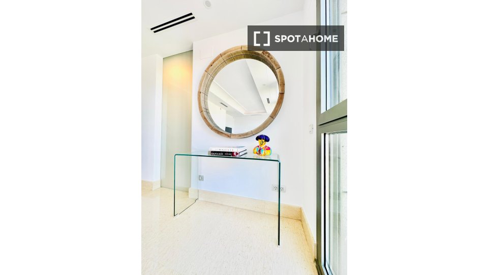 Apartment Madrid, 2 beds — photo 2