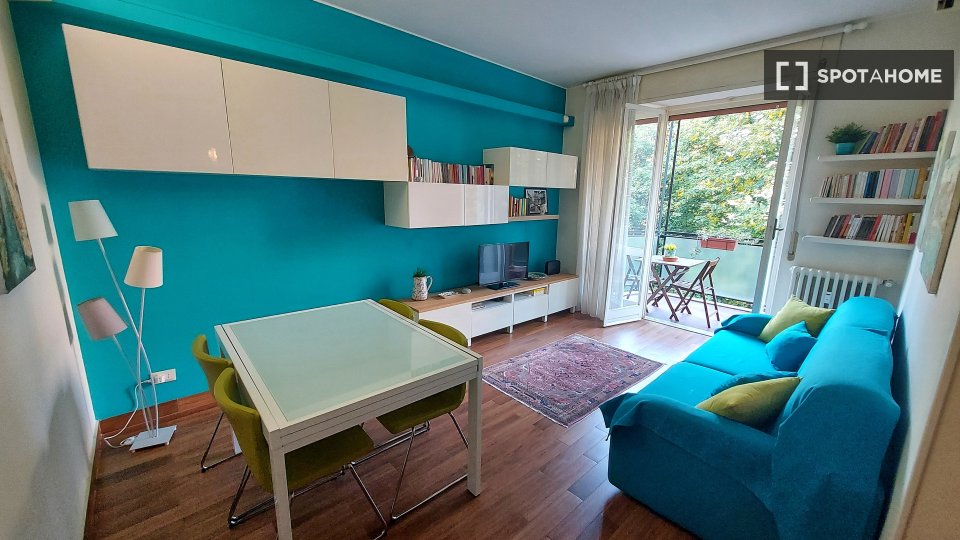 Appartamento con 1 camera da letto in affitto a Porta Romana, Milano - a Milano