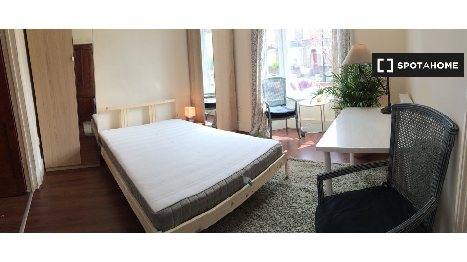Double room London, 5 beds, 105m² — photo 5