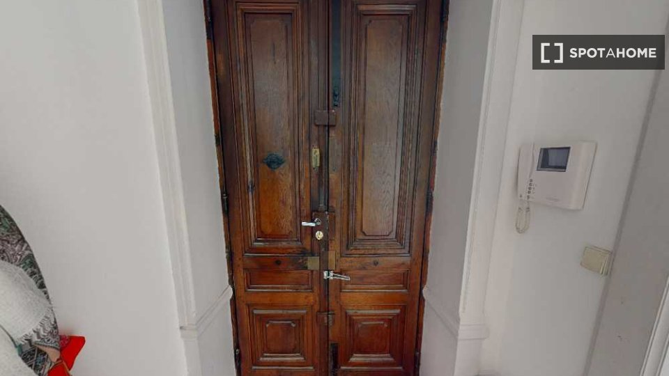 Double room Lyon, 5 beds, 160m² — photo 3