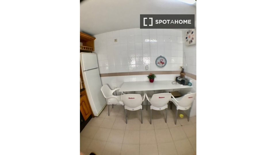 Apartment Madrid, 4 beds — photo 1