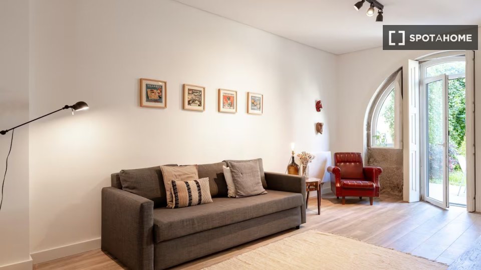 Apartment Porto, 3 beds, 132m² — photo 12