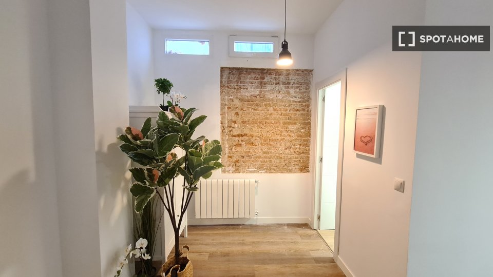 Apartment Madrid, 4 beds, 330m² — photo 1