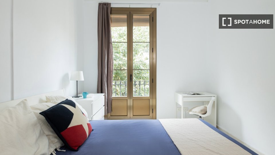 Double room Barcelona, 6 beds, 150m² — photo 11