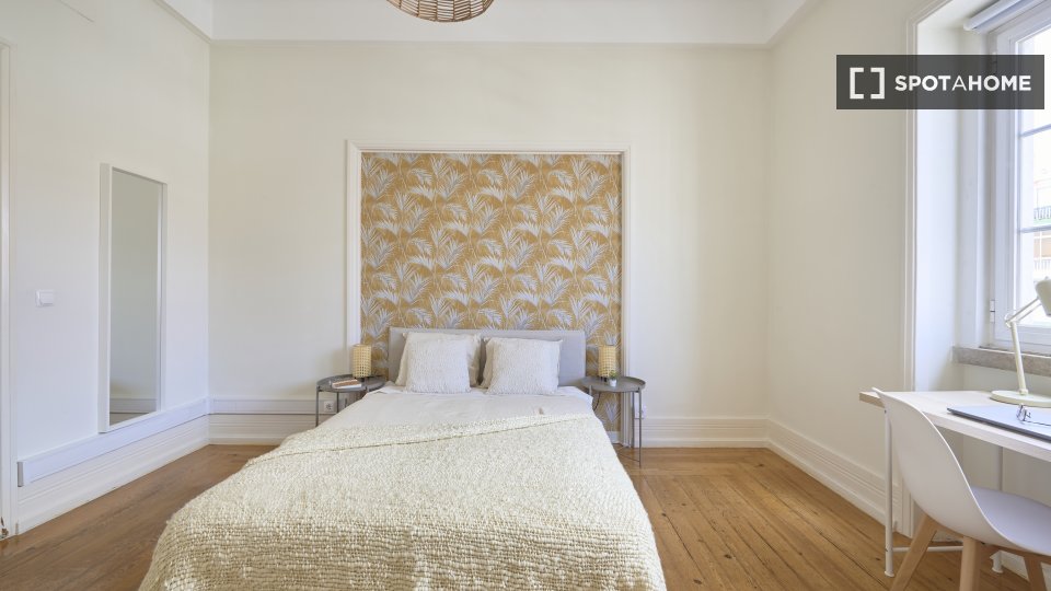 Double room Lisbon, 6 beds — photo 6