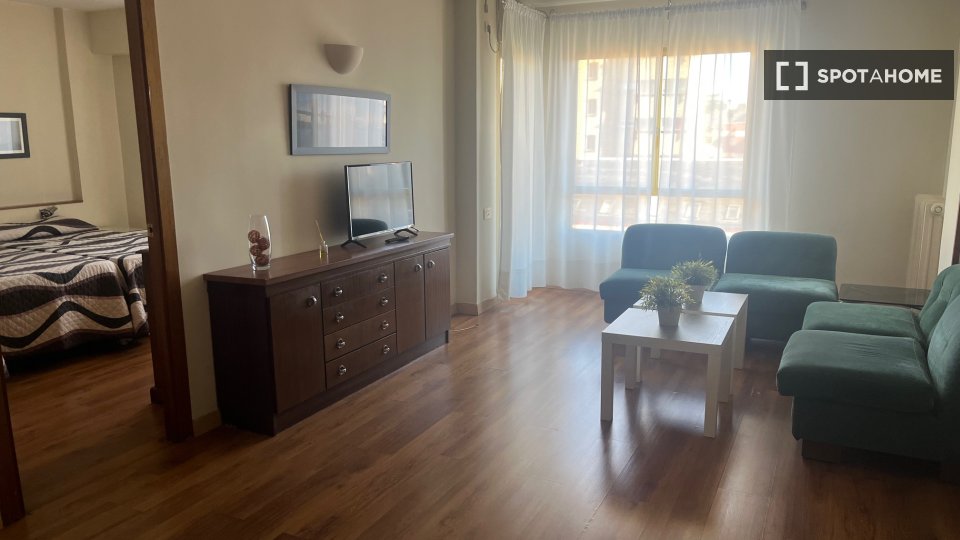 Apartment Madrid, 1 bed — photo 1