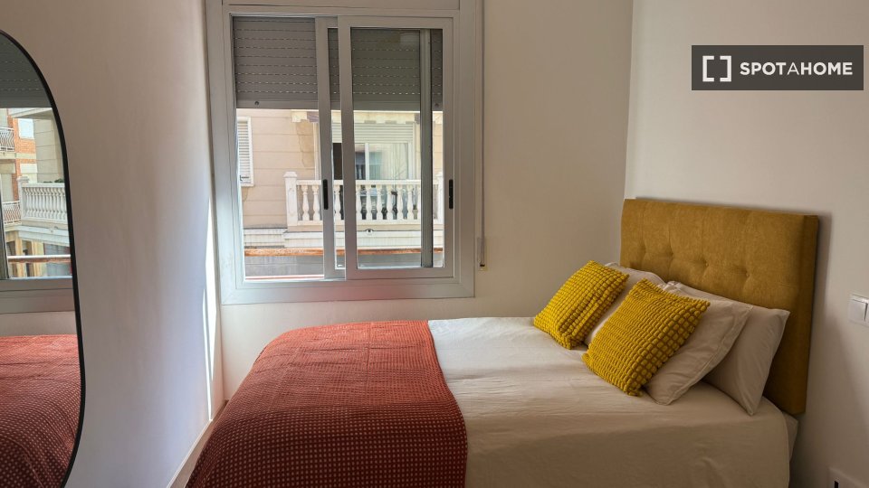 Double room Barcelona, 6 beds, 120m² — photo 34