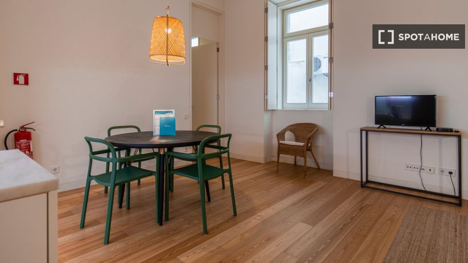 Apartment Lisbon, 1 bed — photo 3