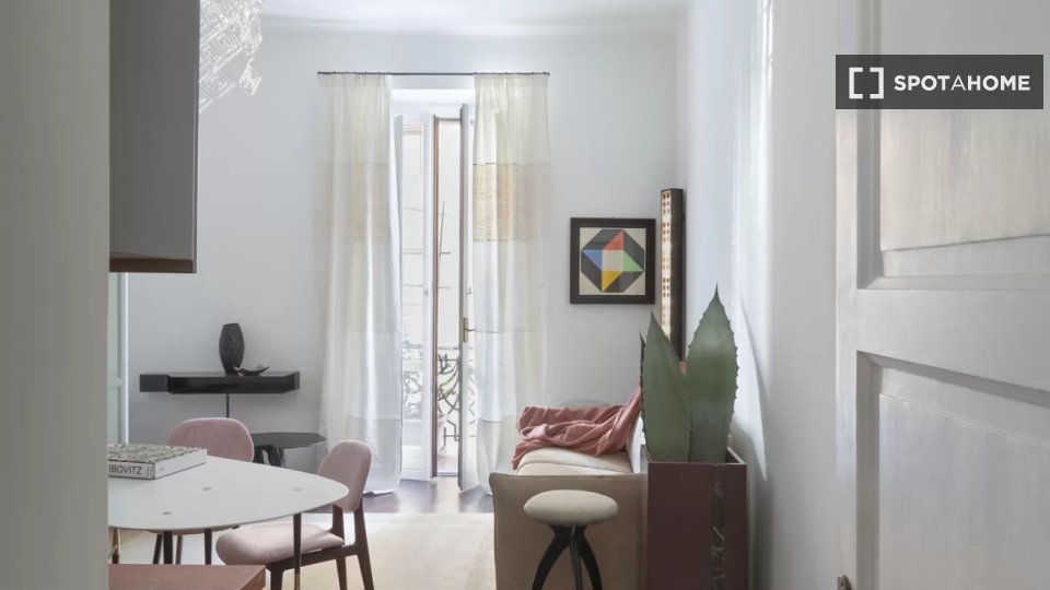 Apartment Milan, 1 bed, 55m² — photo 11
