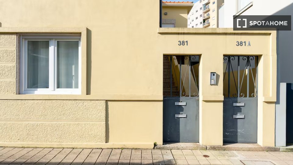 Apartment Porto, 1 bed, 39m² — photo 16