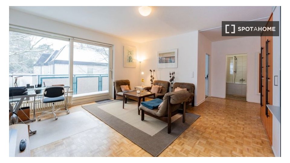 Apartment Berlin, 1 bed, 81m² — photo 2
