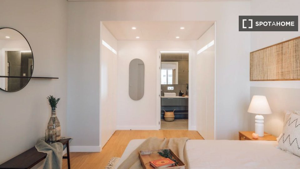 Apartment Lisbon, 1 bed — photo 1