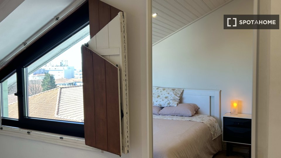 Double room Porto, 2 beds, 110m² — photo 15