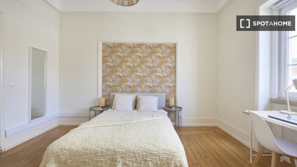 Double room Lisbon, 6 beds — photo 2