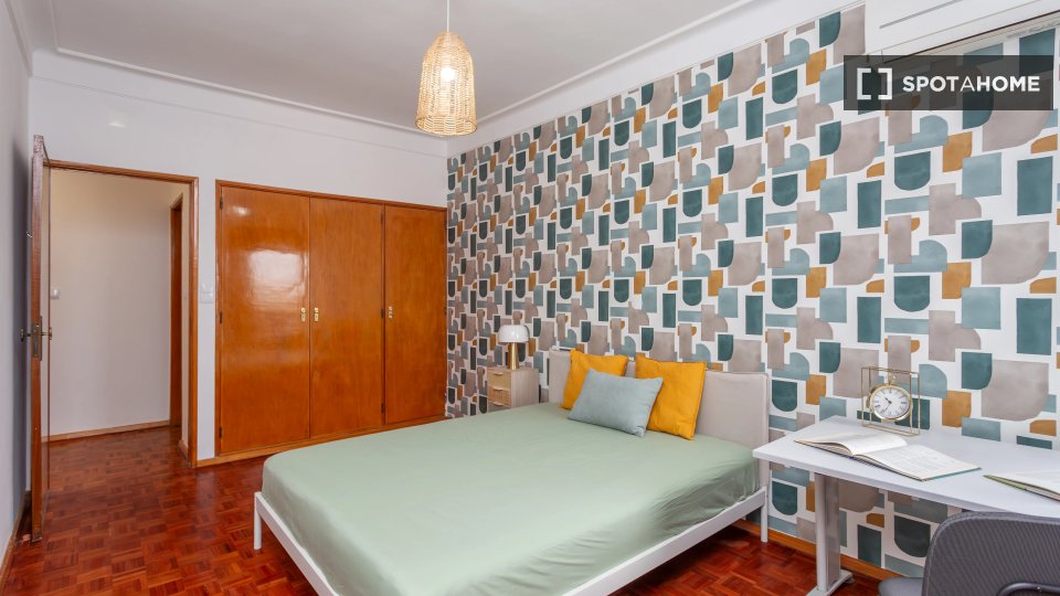 Double room Lisbon, 4 beds — photo 1