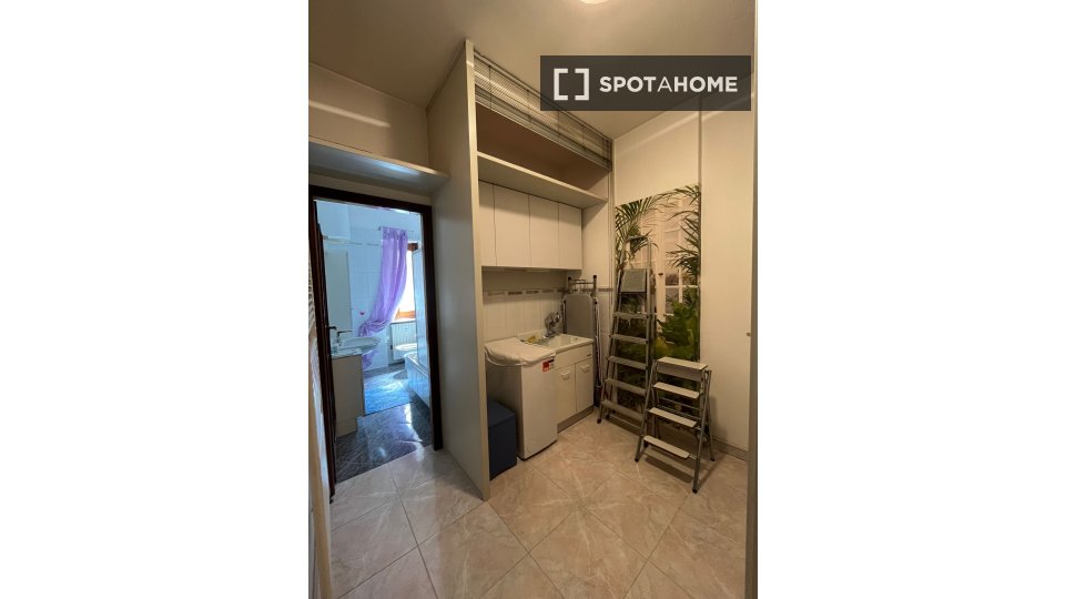 Double room Turin, 1 bed, 120m² — photo 13