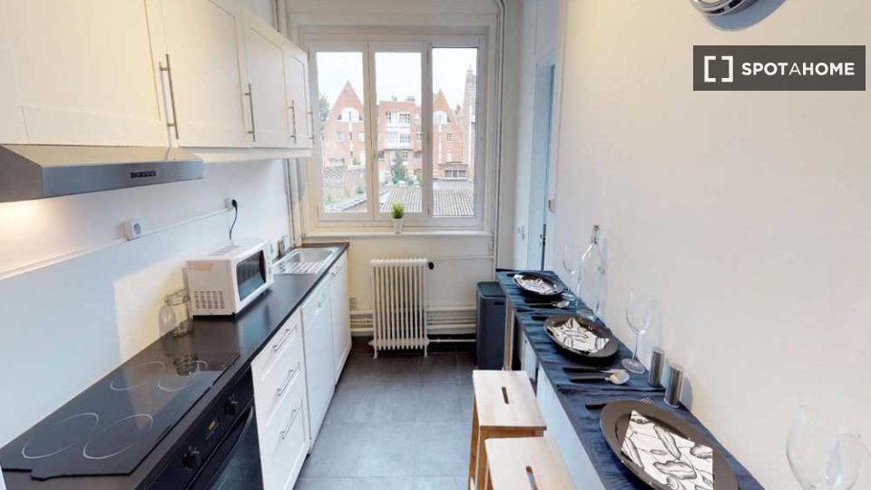 Double room Lille, 4 beds, 80m² — photo 4