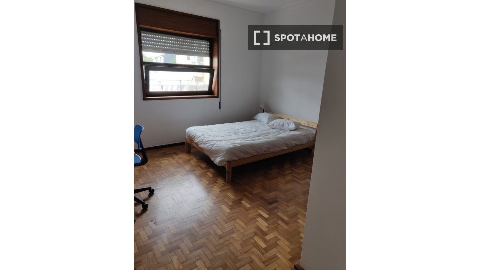 Double room Porto, 6 beds, 200m² — photo 19