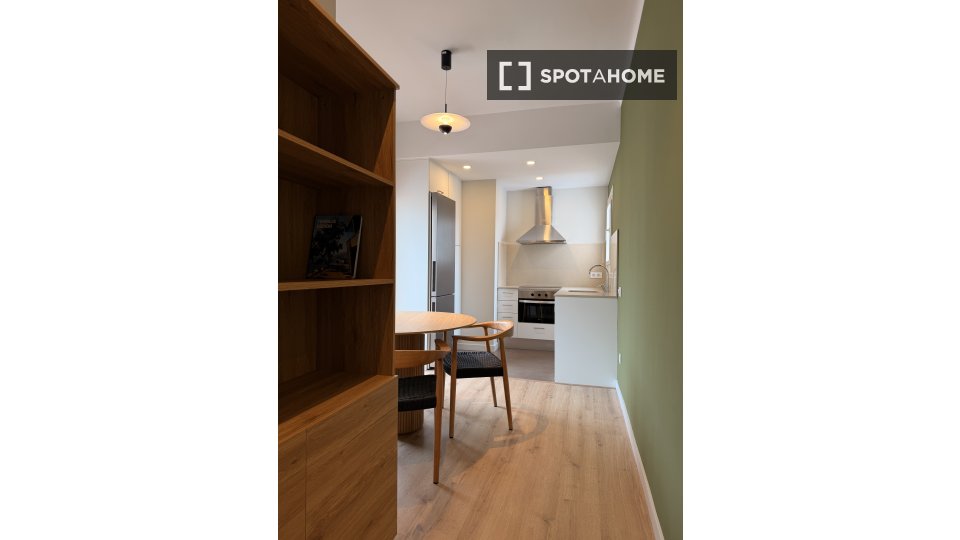 Se alquila apartamento de 1 dormitorio en Hostafrancs.