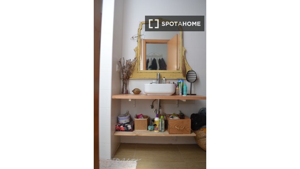 Apartment Valencia, 2 beds — photo 16
