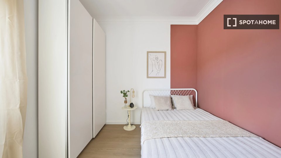 Double room Lisbon, 4 beds — photo 2