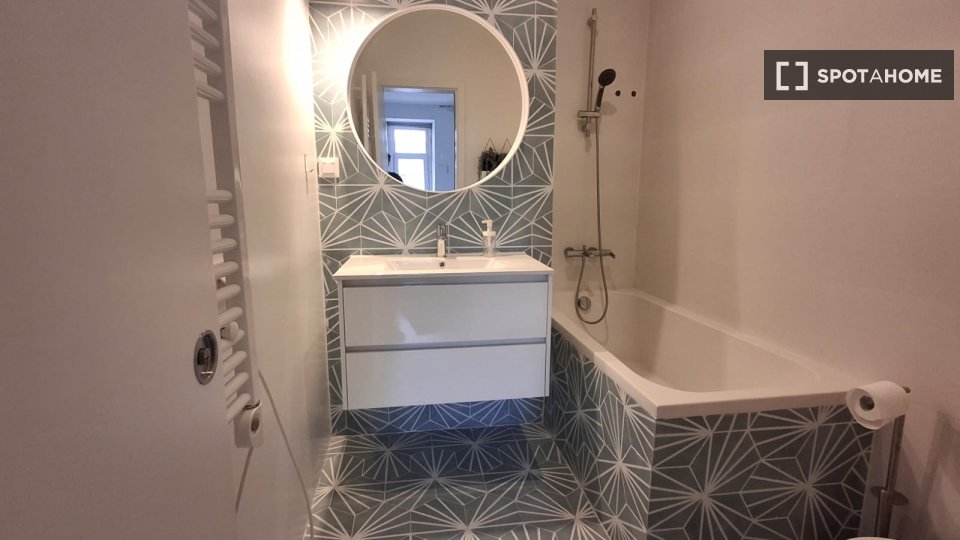 Apartment Lisbon, 3 beds, 125m² — photo 21