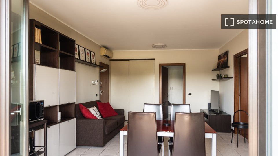 Apartment Milan, 1 bed, 74m² — photo 4