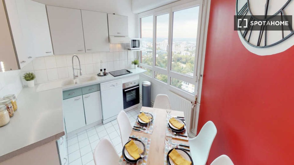 Double room Paris, 6 beds, 120m² — photo 1