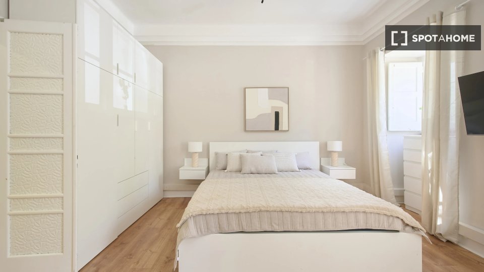 Double room Lisbon, 9 beds — photo 2
