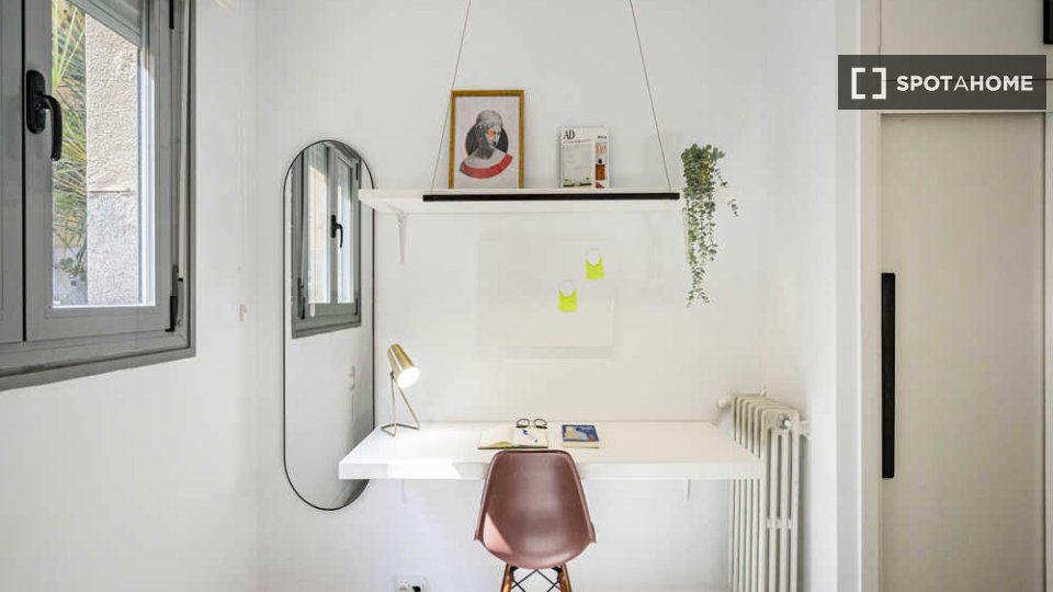 Double room Madrid, 67 beds — photo 81