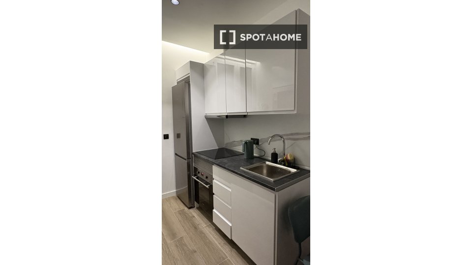 Apartment Madrid, 2 beds, 53m² — photo 6