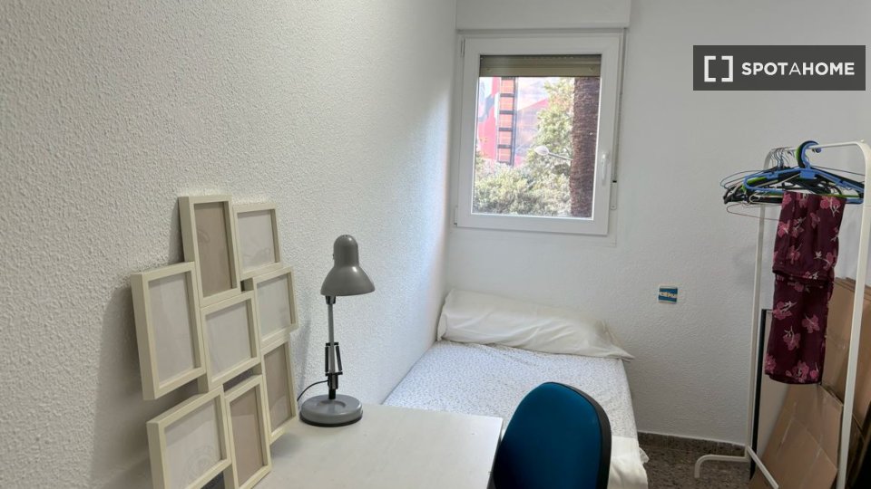 Apartment Valencia, 4 beds, 120m² — photo 5