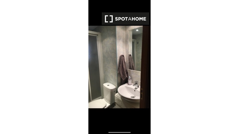 Double room Madrid, 4 beds, 12m² — photo 7