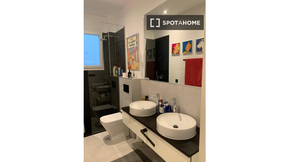 Double room Madrid, 1 bed, 180m² — photo 4