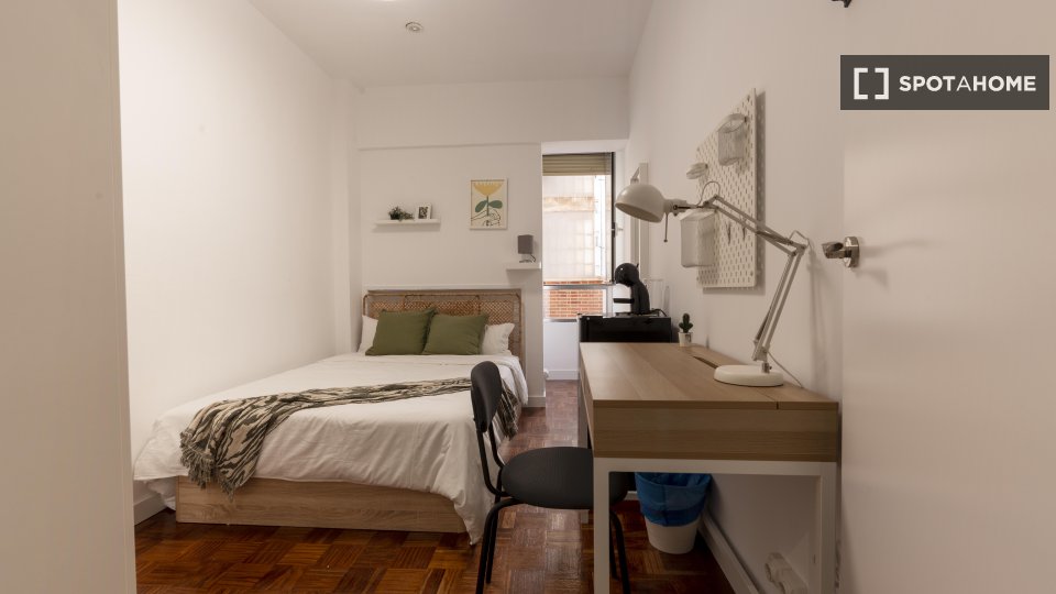 Double room Madrid, 5 beds — photo 72