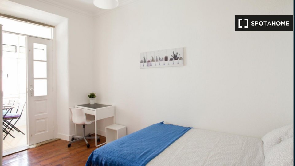 Double room Lisbon, 4 beds — photo 1