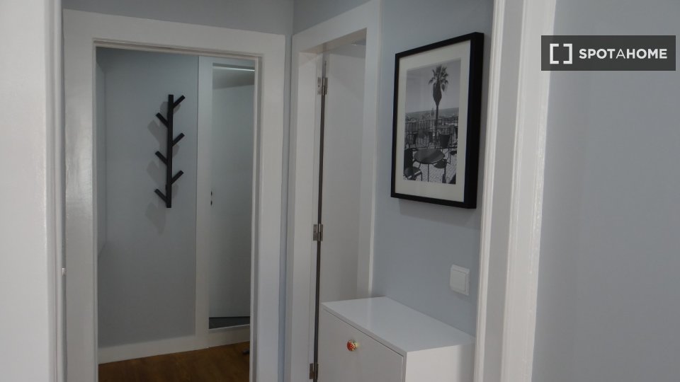 Apartment Lisbon, 2 beds — photo 2