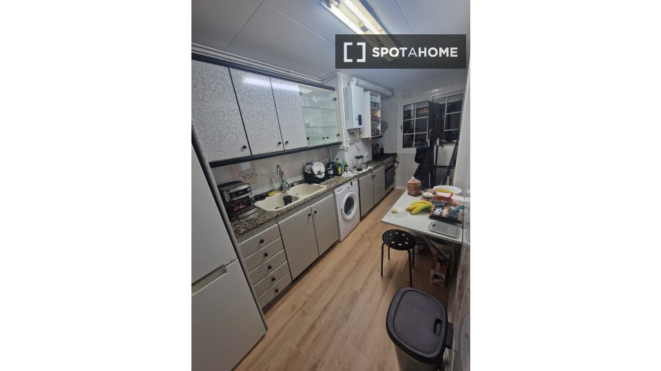 Double room Barcelona, 1 bed, 70m² — photo 8