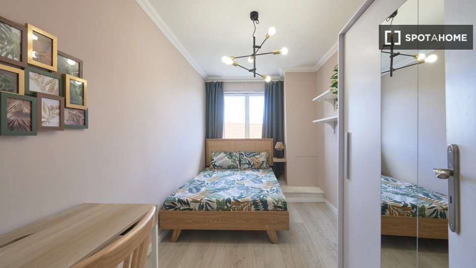 Double room Lisbon, 11 beds — photo 8
