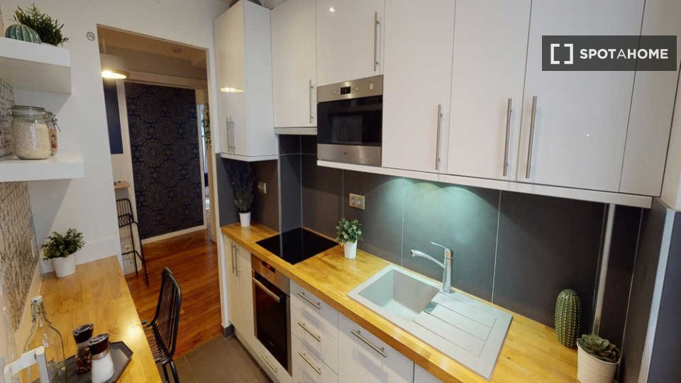 Double room Paris, 4 beds, 80m² — photo 7